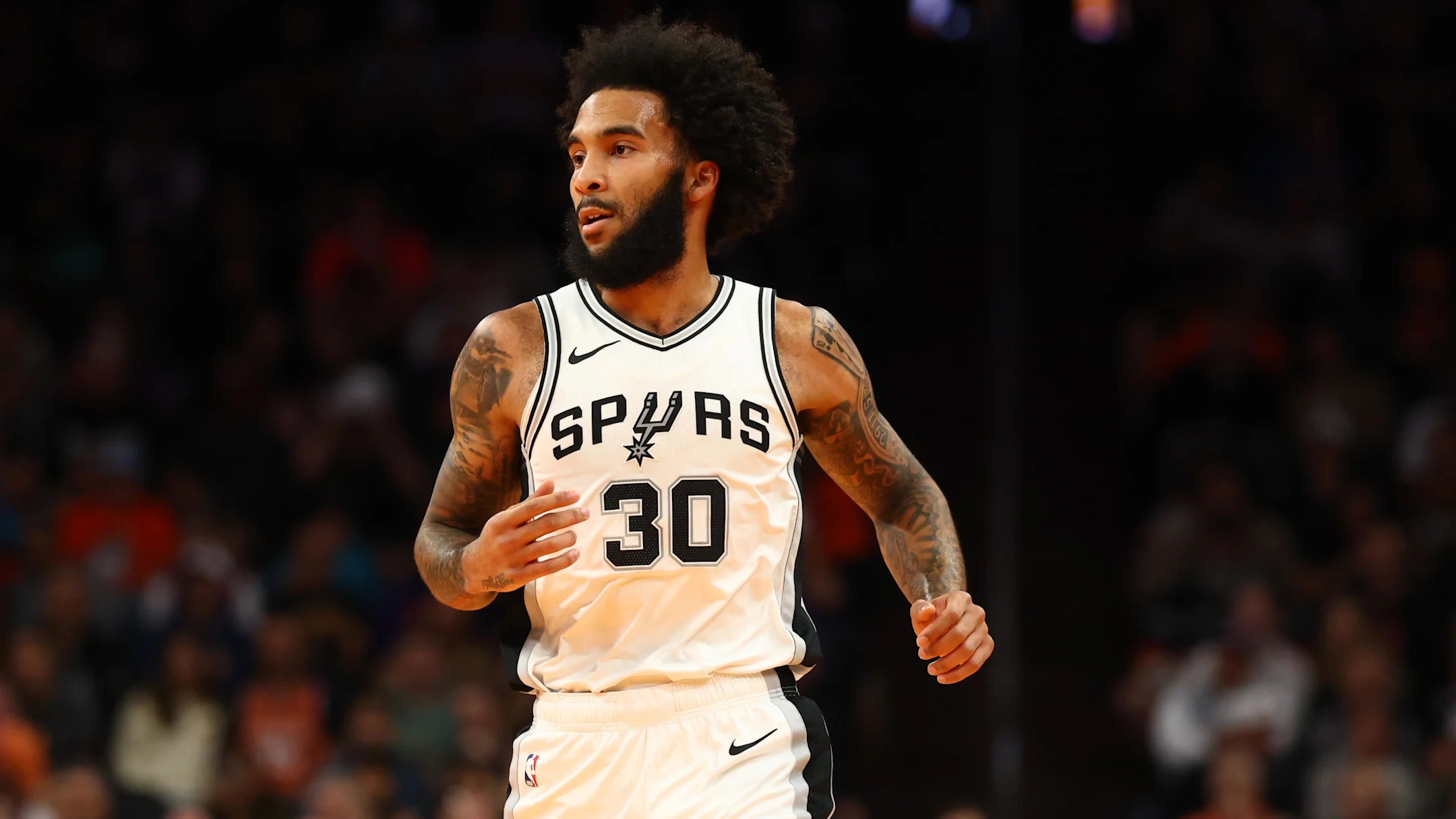 Spurs’ Champagnie Cleared vs. Warriors After Hip Scare