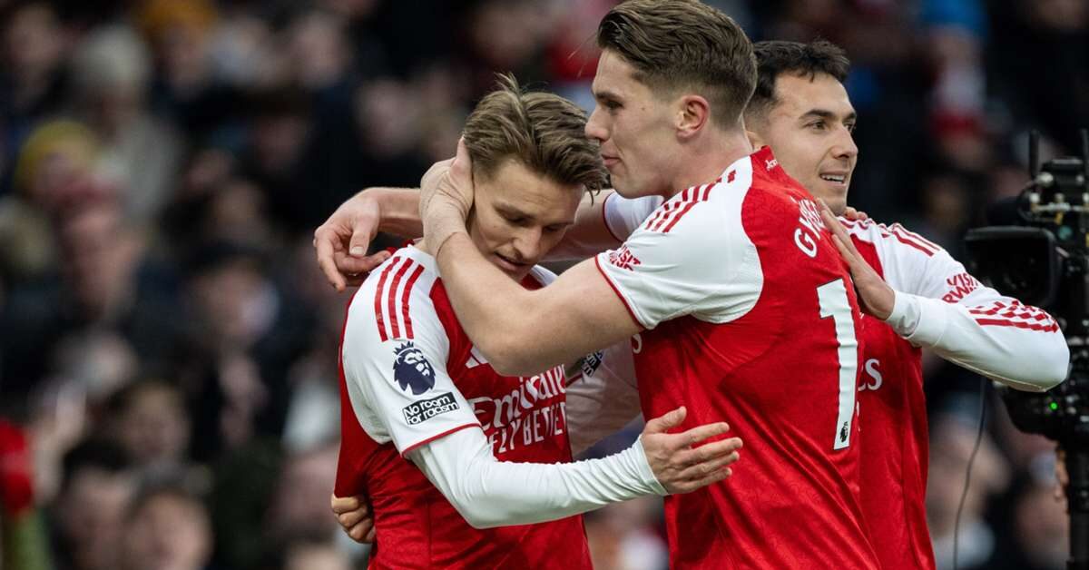 Arsenal edge Brighton to reclaim Premier League lead