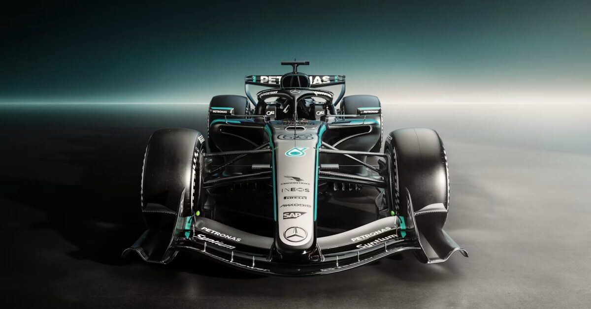 Mercedes’ W17 debuts with one radical trick